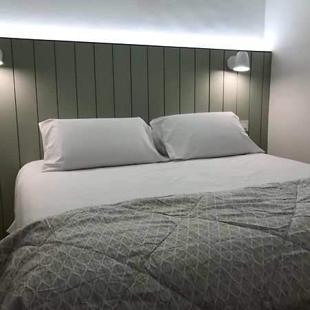 Fabulous And Quiet Apartment+Balcony In Barrio Norte. Your Easy Access To Buenos Aires! Bagian luar foto