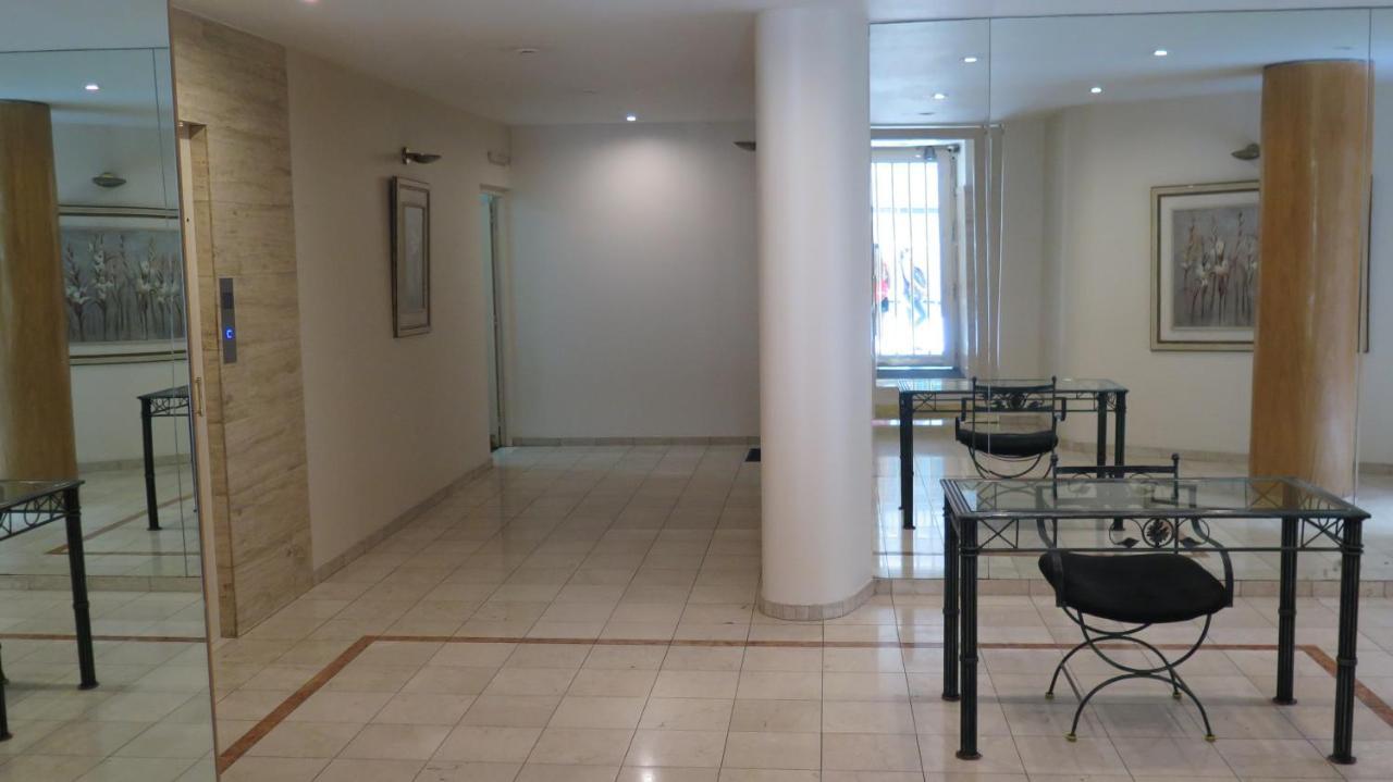 Fabulous And Quiet Apartment+Balcony In Barrio Norte. Your Easy Access To Buenos Aires! Bagian luar foto